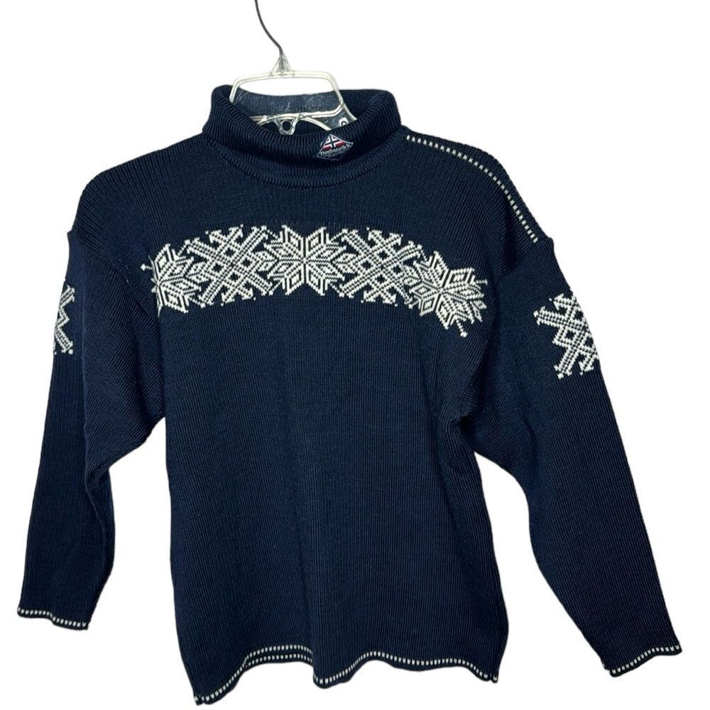 Elegant Navy and White Turtleneck Sweater
